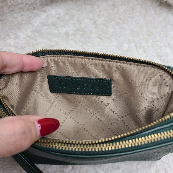 Talbots Forest‎ Green Pebbled Leather Zippered Wristlet - Picture 8 of 10